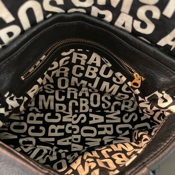 Mark Jacob’s Black Leather Designer Shoulder Bag - Picture 4 of 5